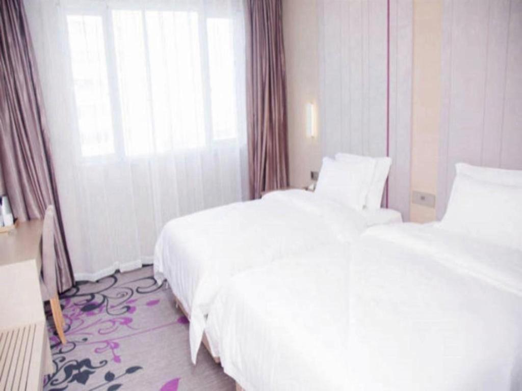Lavande Hotel Nanchang Ai XI Hu Subway East Station Branch Экстерьер фото